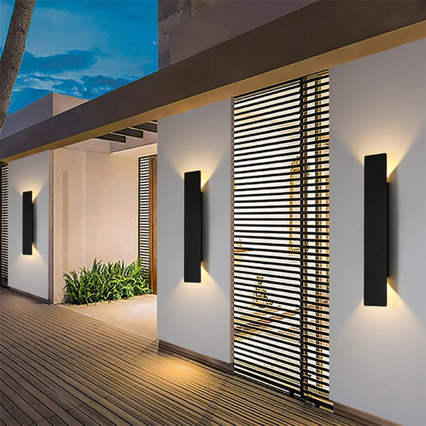 Black IP65 Aluminium Outdoor Wall Light